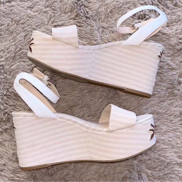Nine West Wedge Heels - Picture 2 of 10